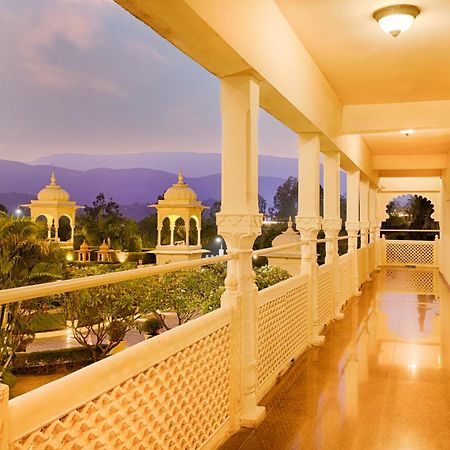 Club Mahindra Udaipur Hotel Eksteriør billede