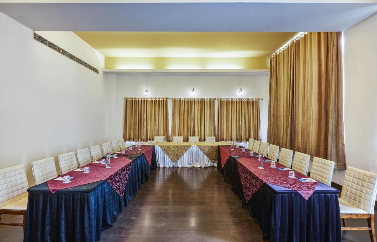Club Mahindra Udaipur Hotel Eksteriør billede