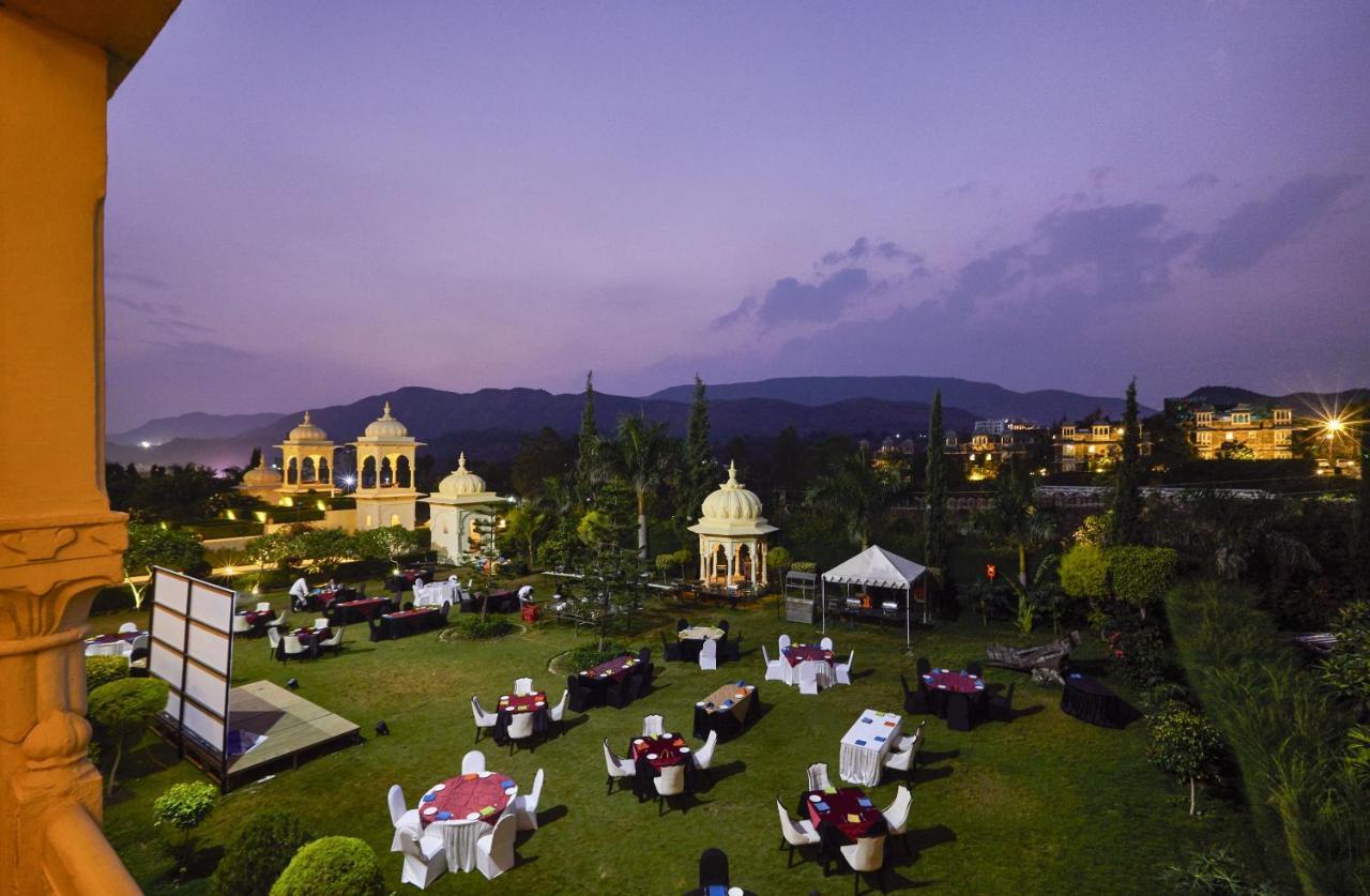 Club Mahindra Udaipur Hotel Eksteriør billede