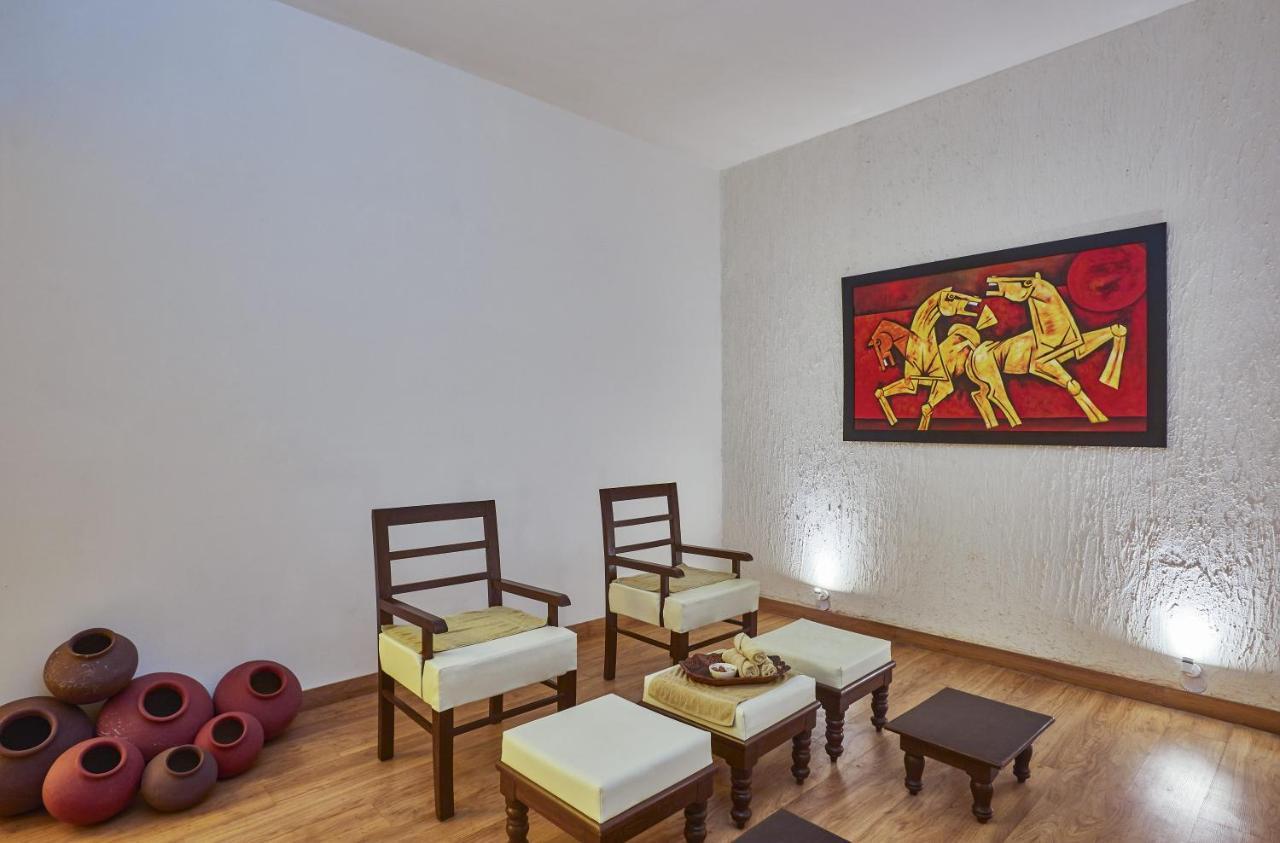 Club Mahindra Udaipur Hotel Eksteriør billede