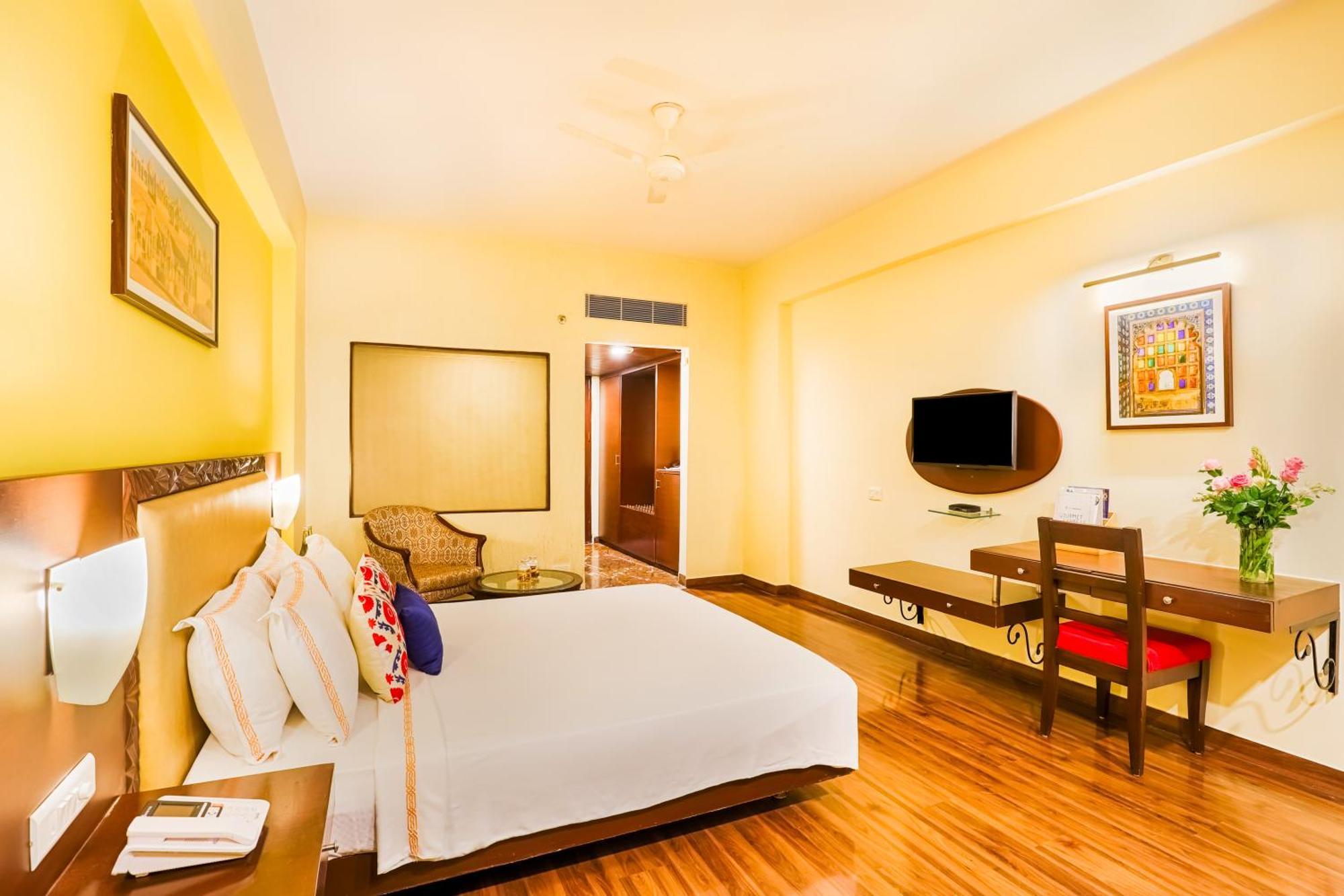 Club Mahindra Udaipur Hotel Eksteriør billede