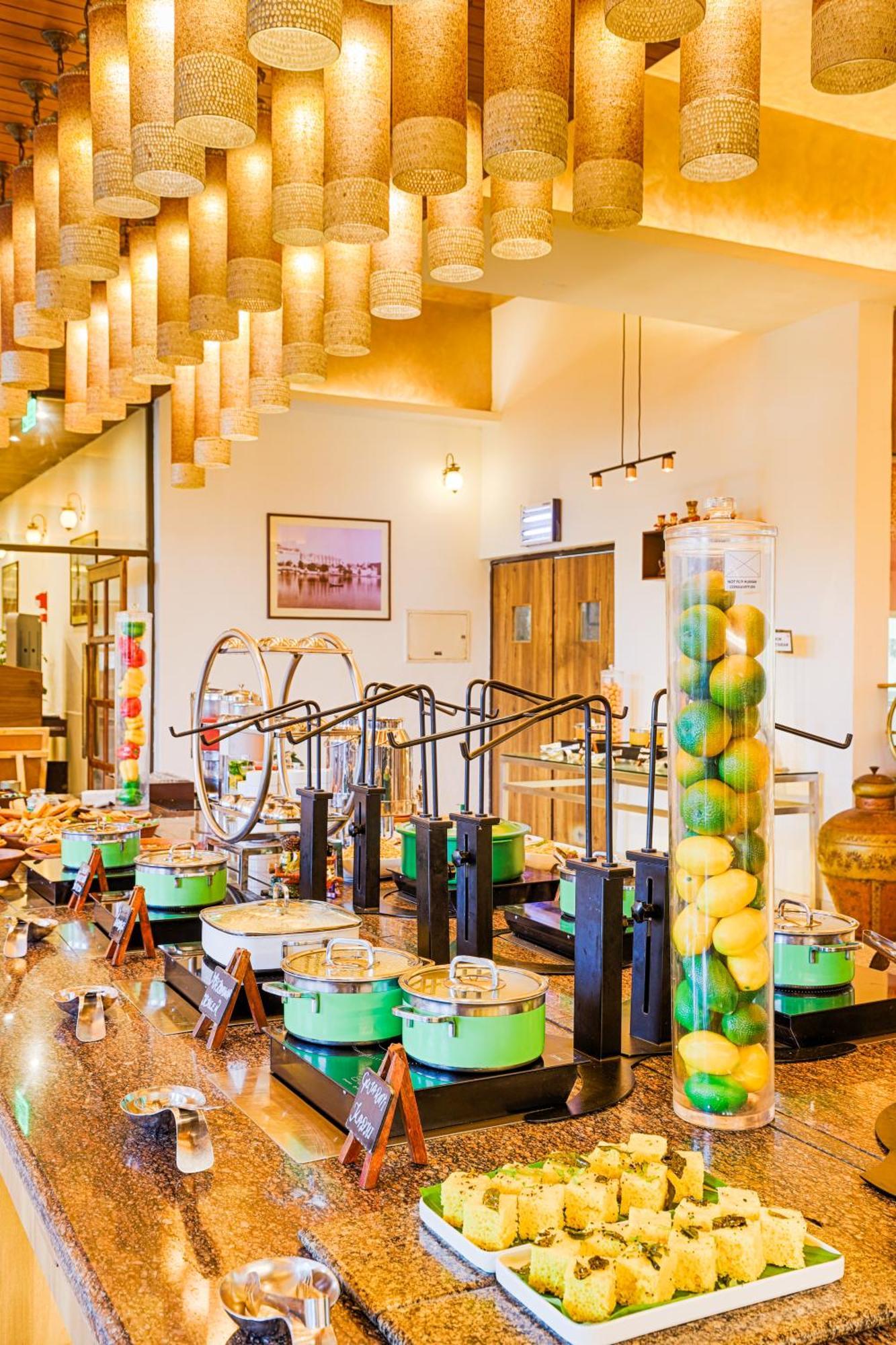 Club Mahindra Udaipur Hotel Eksteriør billede