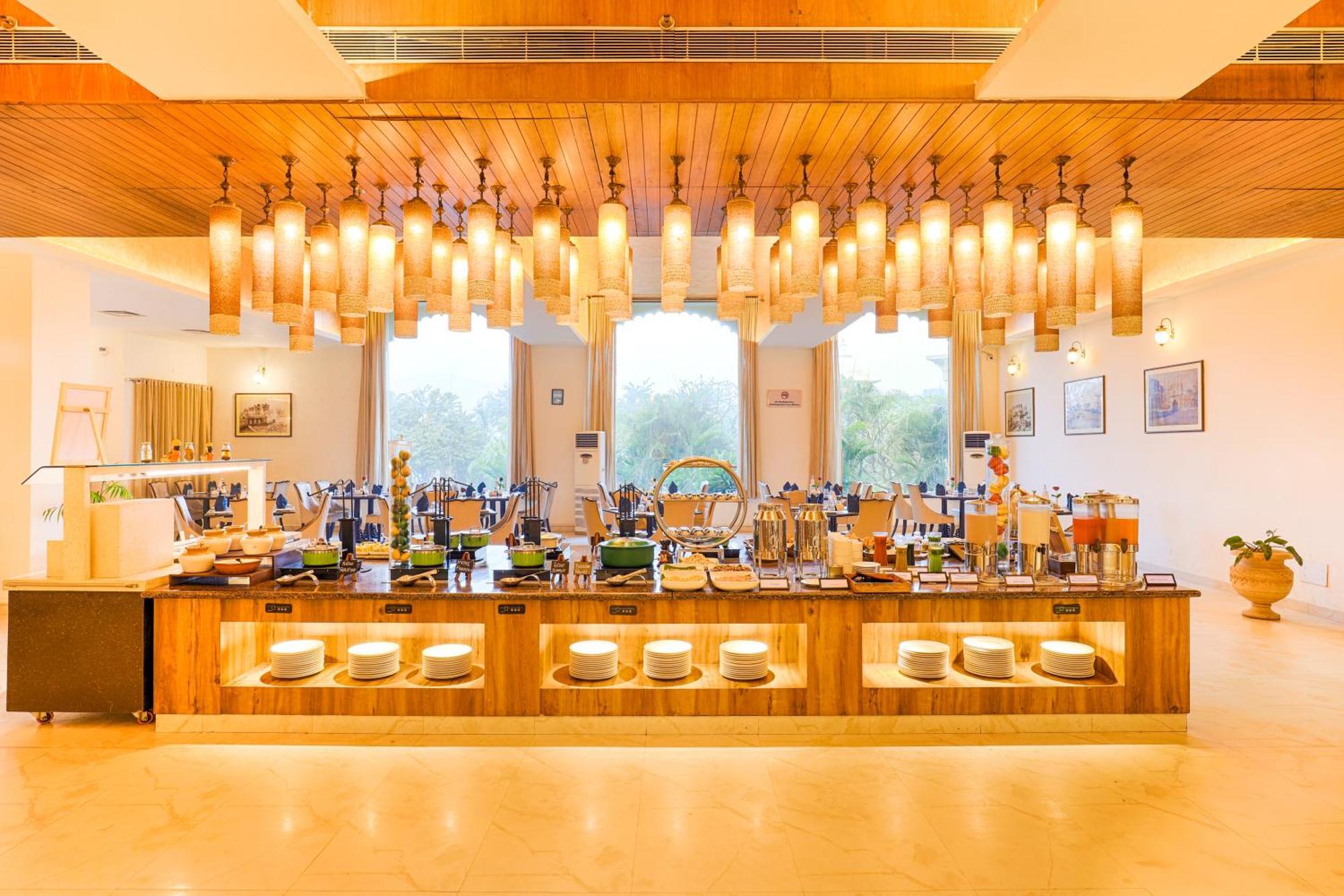 Club Mahindra Udaipur Hotel Eksteriør billede