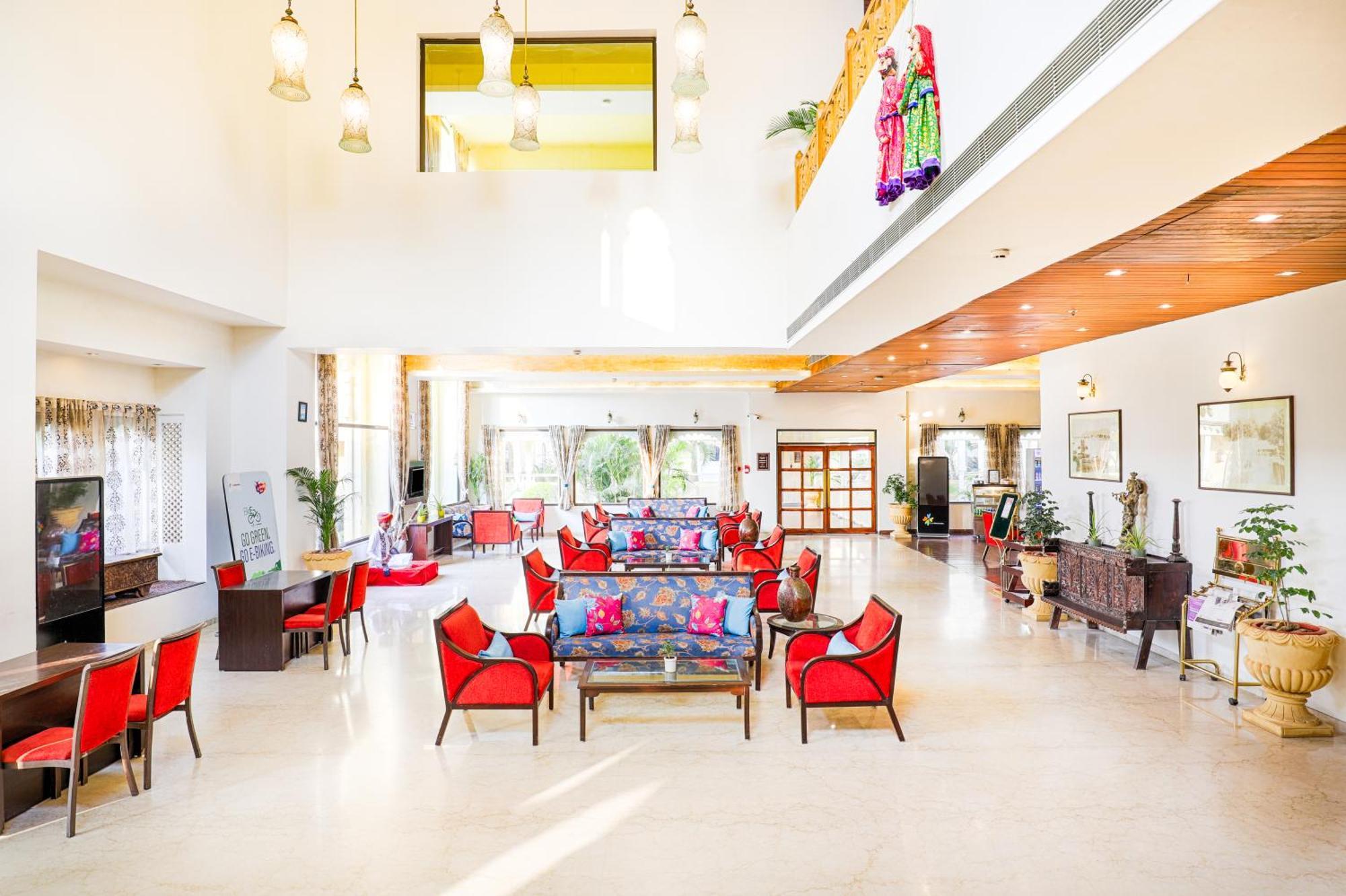 Club Mahindra Udaipur Hotel Eksteriør billede