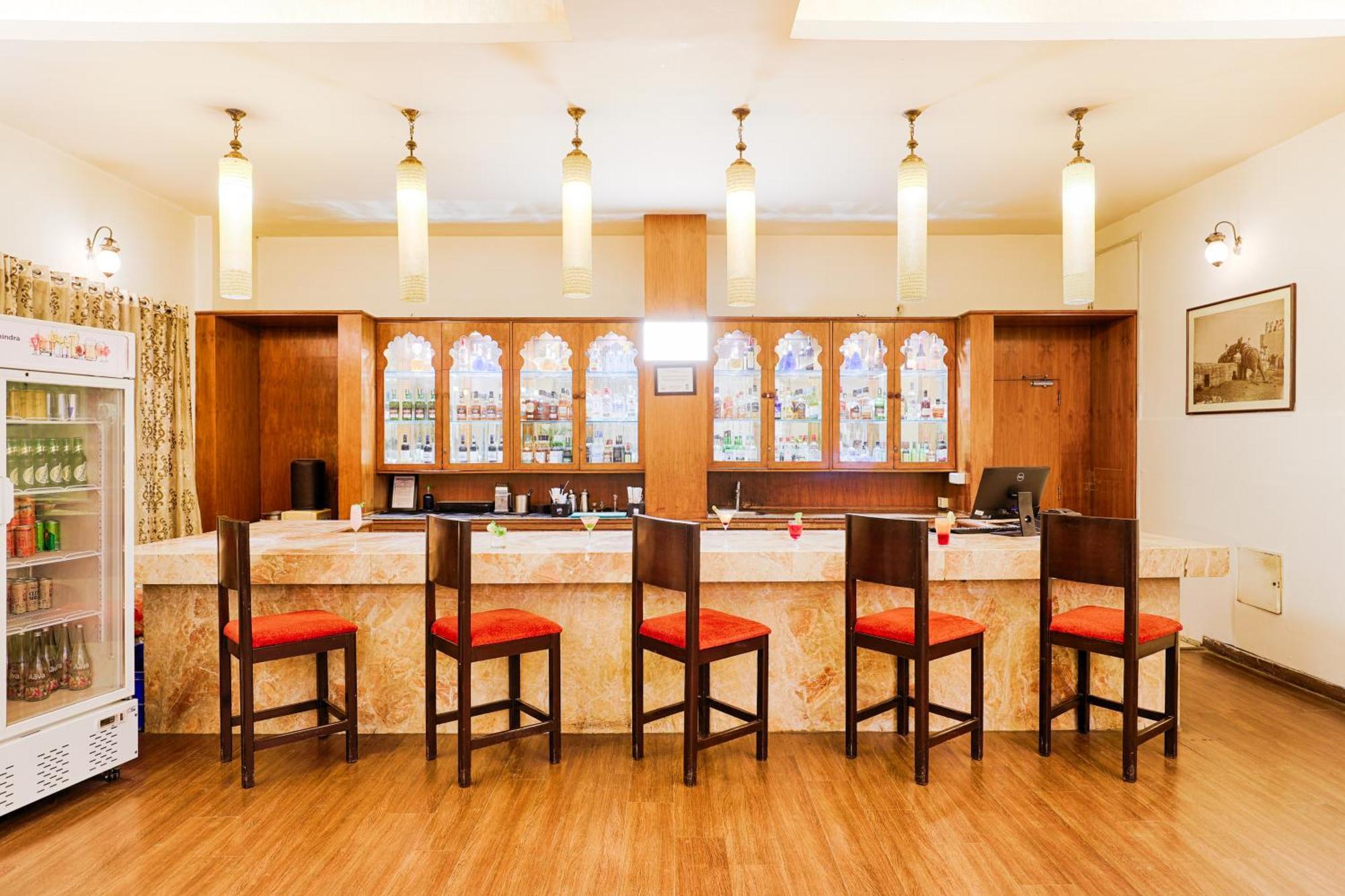 Club Mahindra Udaipur Hotel Eksteriør billede