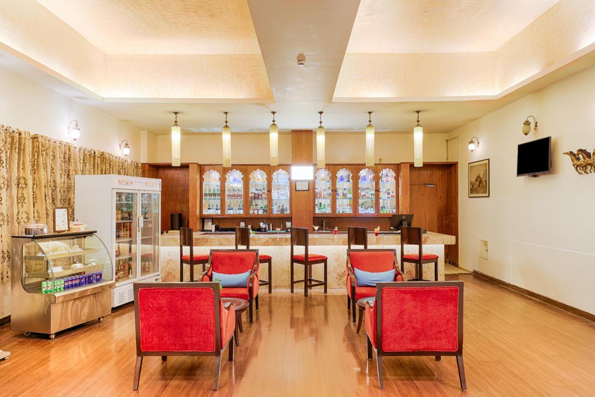 Club Mahindra Udaipur Hotel Eksteriør billede