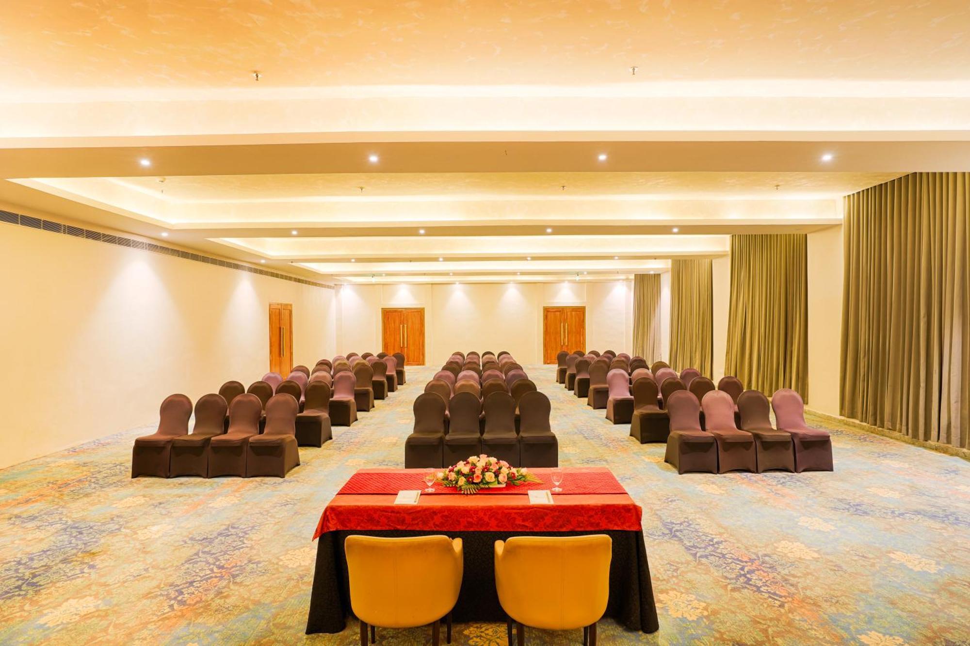 Club Mahindra Udaipur Hotel Eksteriør billede