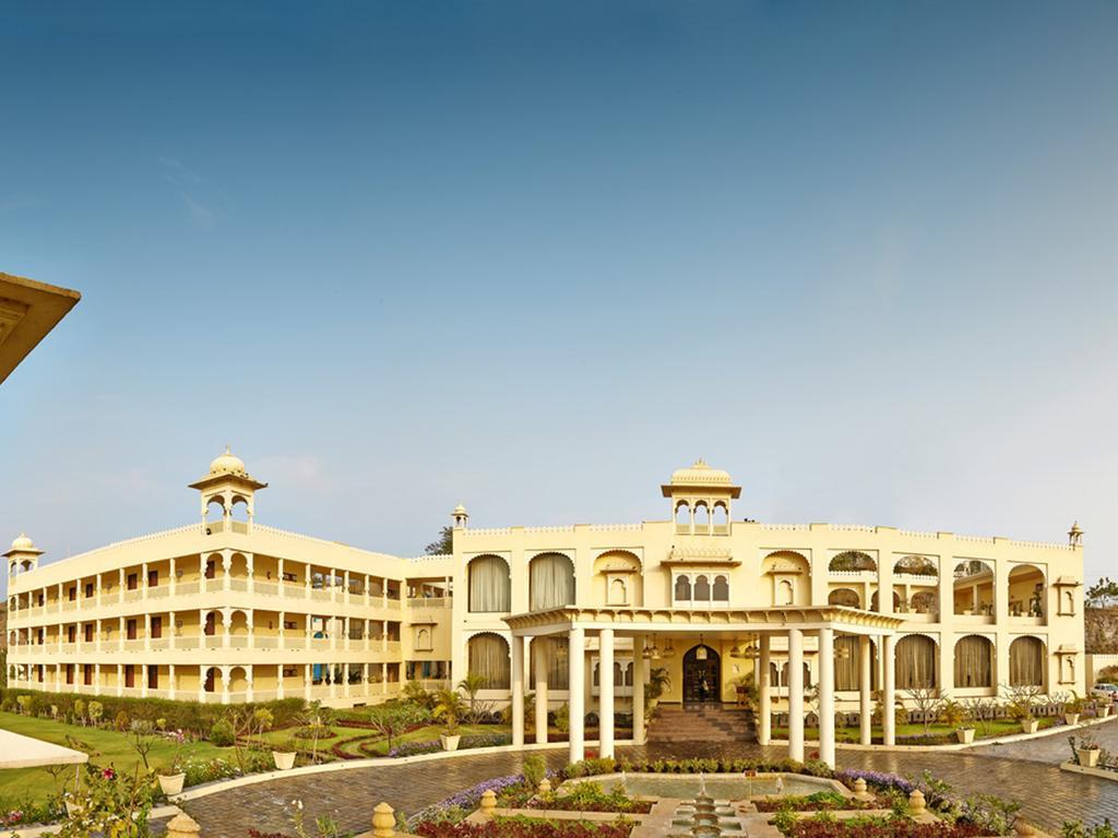 Club Mahindra Udaipur Hotel Eksteriør billede