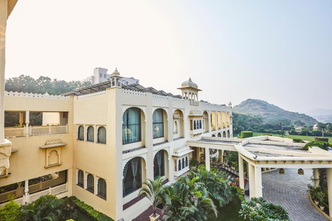 Club Mahindra Udaipur Hotel Eksteriør billede